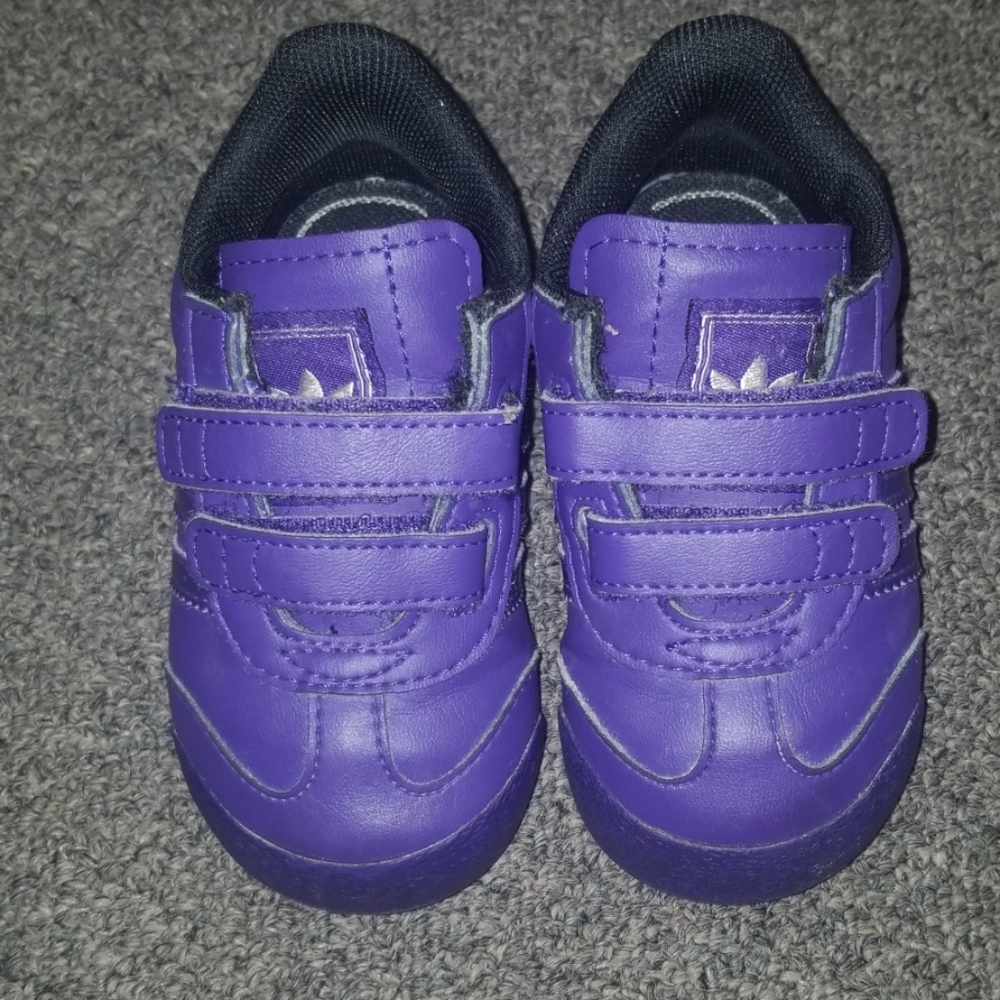 Adidas toddler Sneakers Purple Velcro